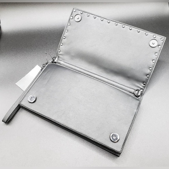 BlackCraft Cult Charlotte Spider Web Quilt Clutch - Picture 3 of 7